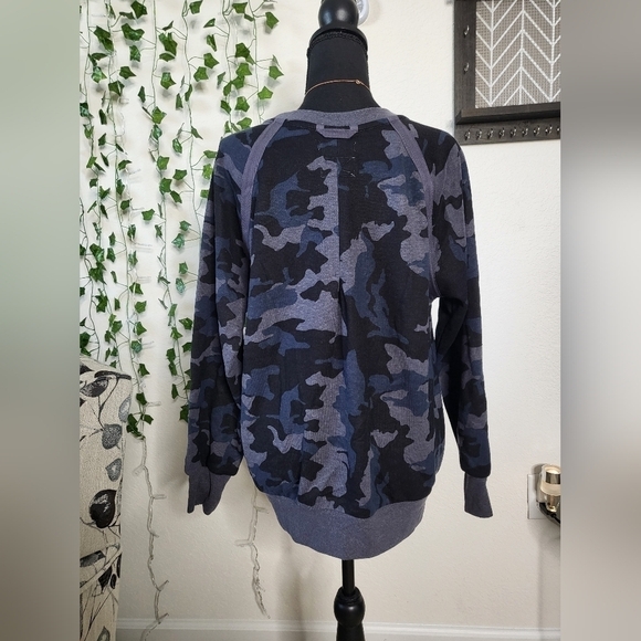 NWT prAna Cozy Up Sweatshirt in Nautical Camo - Picture 5 of 10